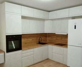 Модульная кухня Бруклин 2.4 x 2 м (Бетон белый) в Шарыпово - sharypovo.katalogmebeli.com | фото 15